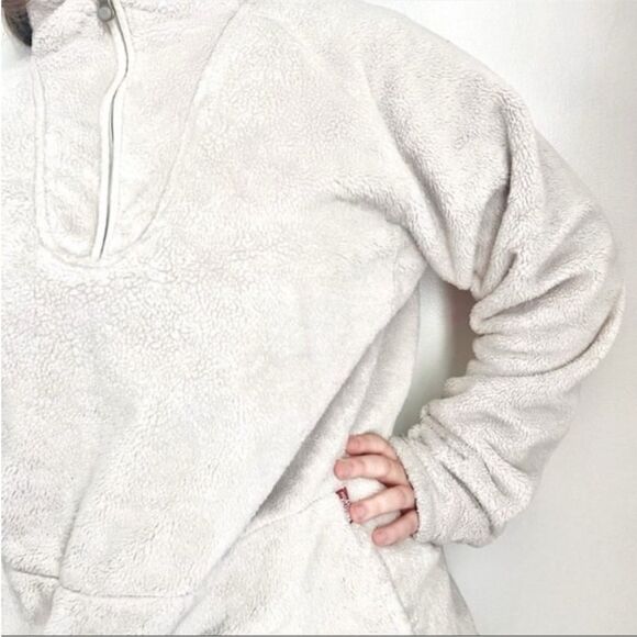 The North Face Osito 1/4 Zip Cream Soft High-Pile Silken Raschel Fleece Pullover - Picture 3 of 13